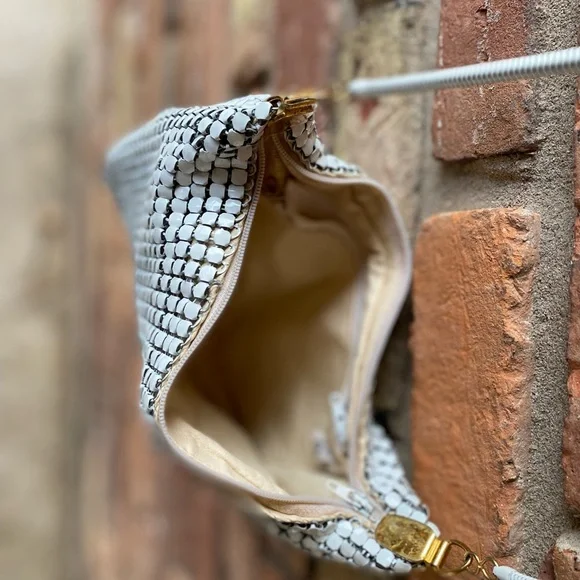 Vintage 90’s : White Chainmail Purse - Picture 5 of 8